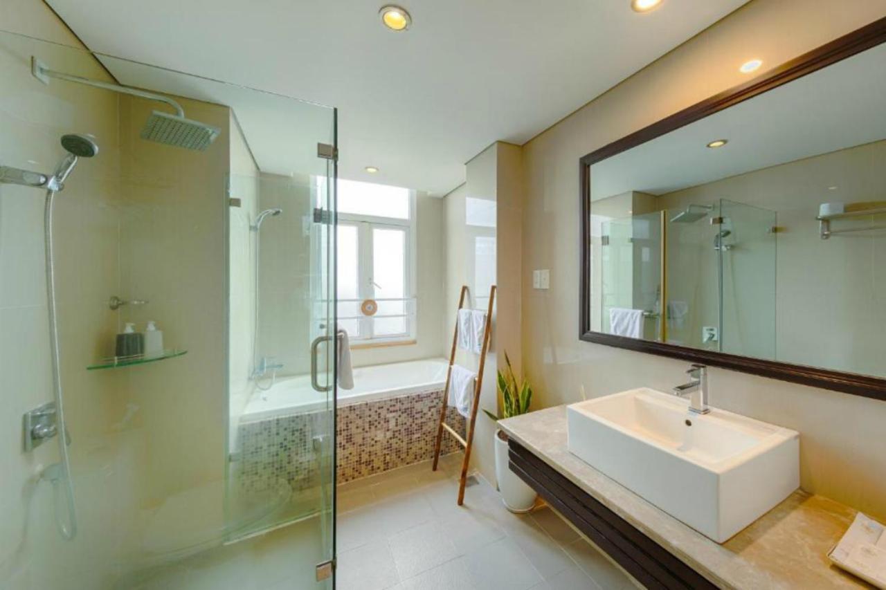 Beach House An Thuong Hotel Da Nang Exterior photo